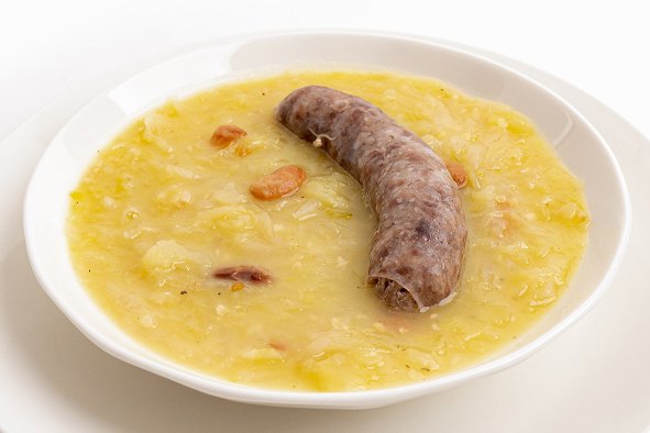 Bauernhof Pri Lovrču • Jota mit Wurst und Brot • Soča Valley Finest